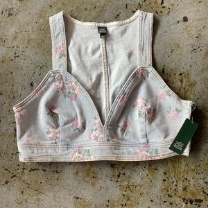 NWT Wild Fable Light Wash Floral Crop Denim Vest with Side Zipper in Size XL